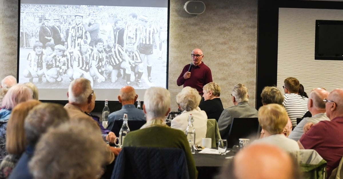 Former Newcastle United defender John Anderson speaking at a NUFC memory cafe