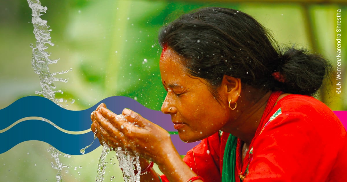 A woman facing left splashes water on her face. Image: United Nations.