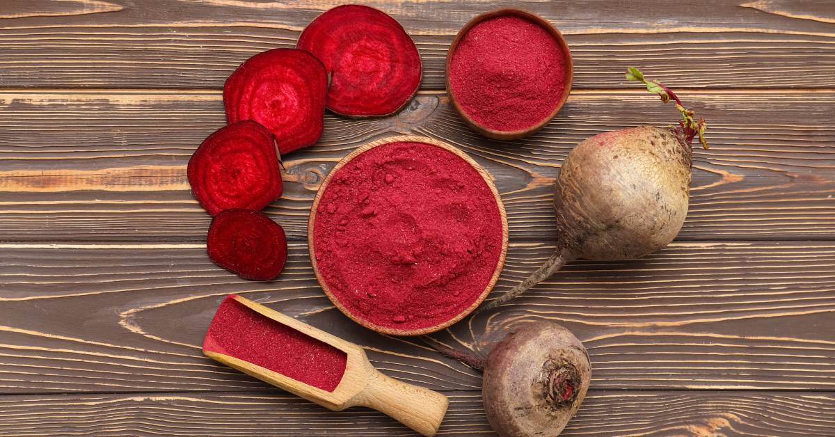 Image shows beetroot and beetroot powder